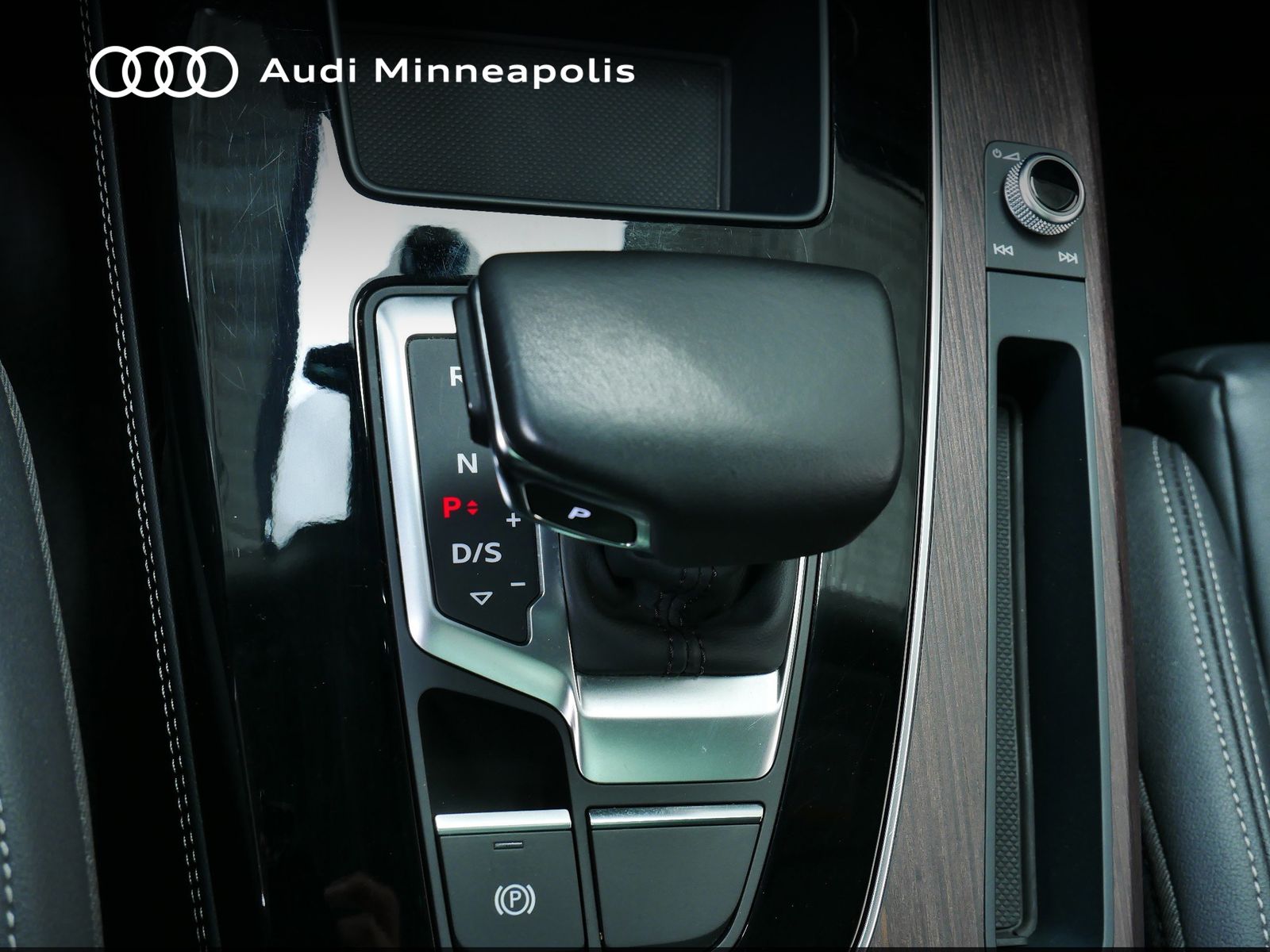 Thumbnail: 2023 Audi Q5 - 27