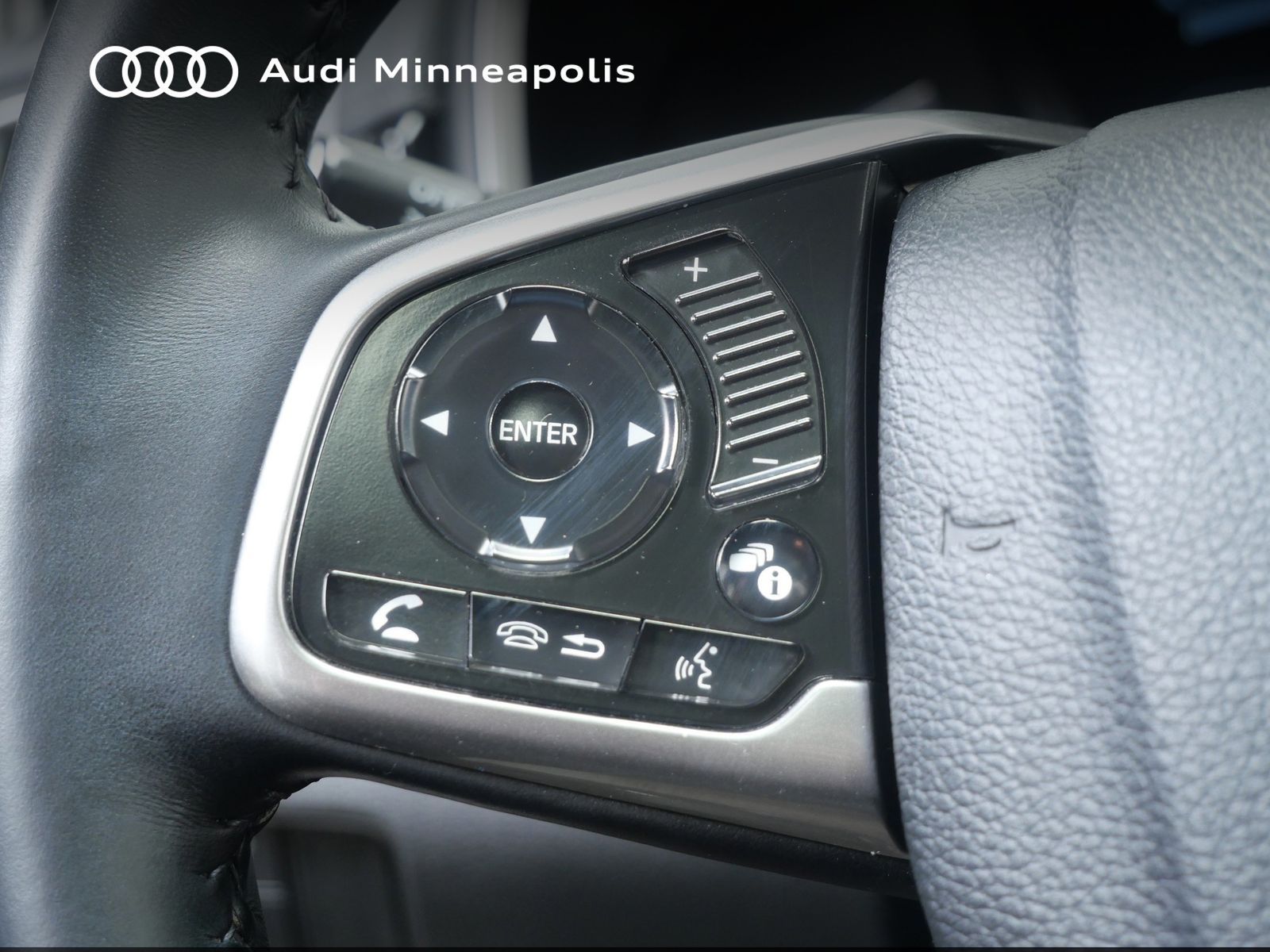 Thumbnail: 2017 Honda CR-V - 22