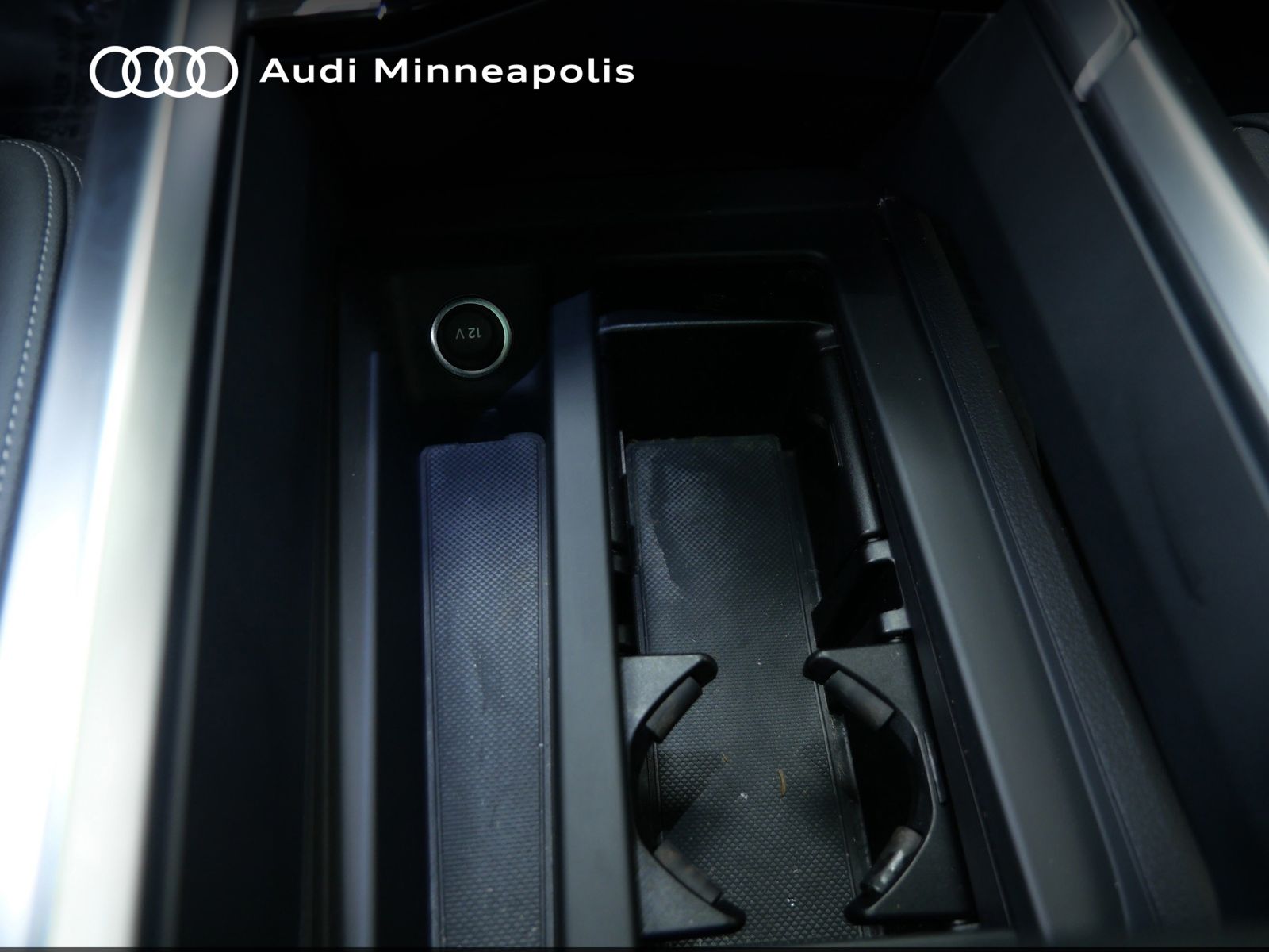 Thumbnail: 2024 Audi Q8 e-tron - 21