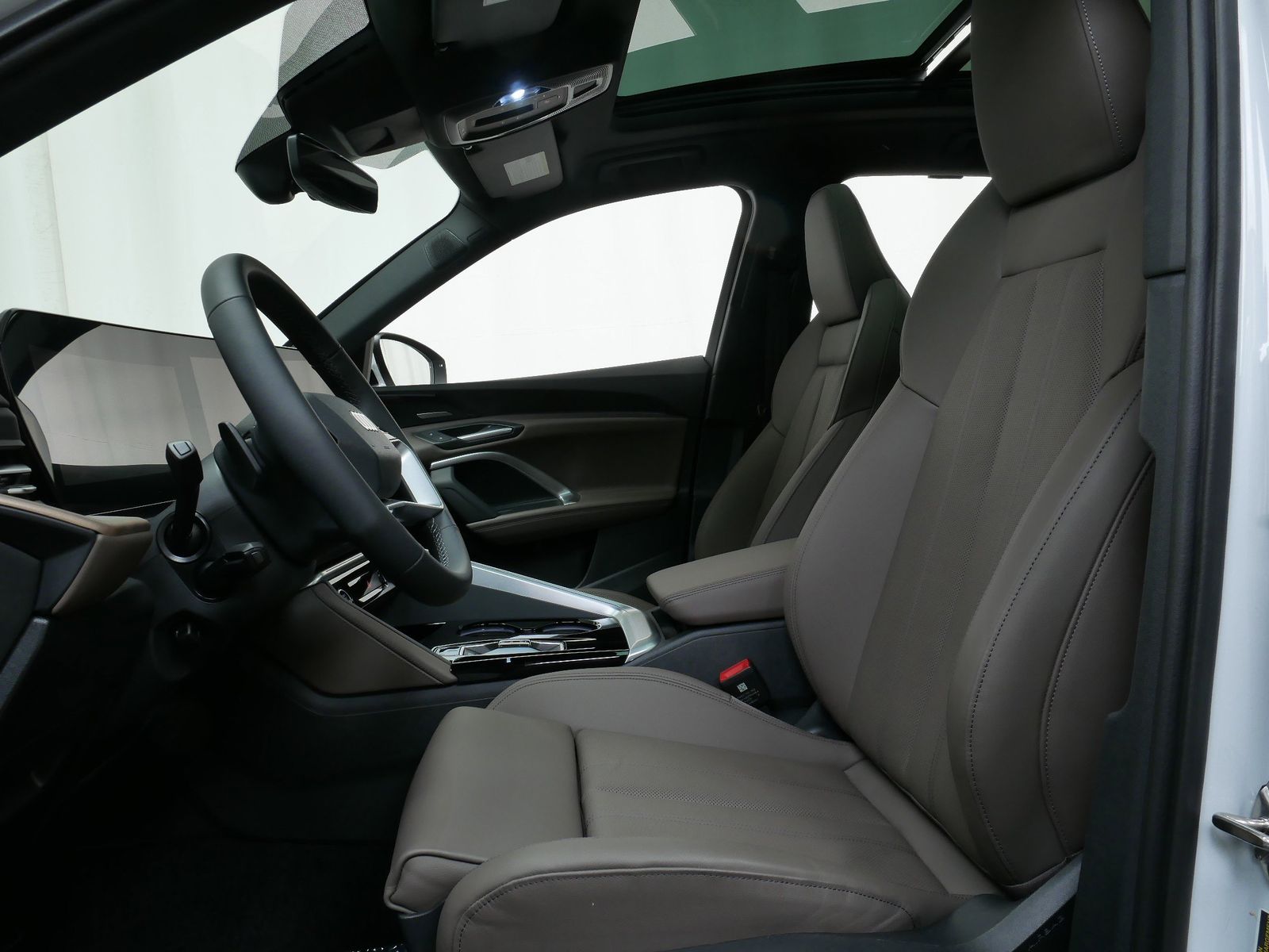 Thumbnail: 2025 Audi Q5 - 2