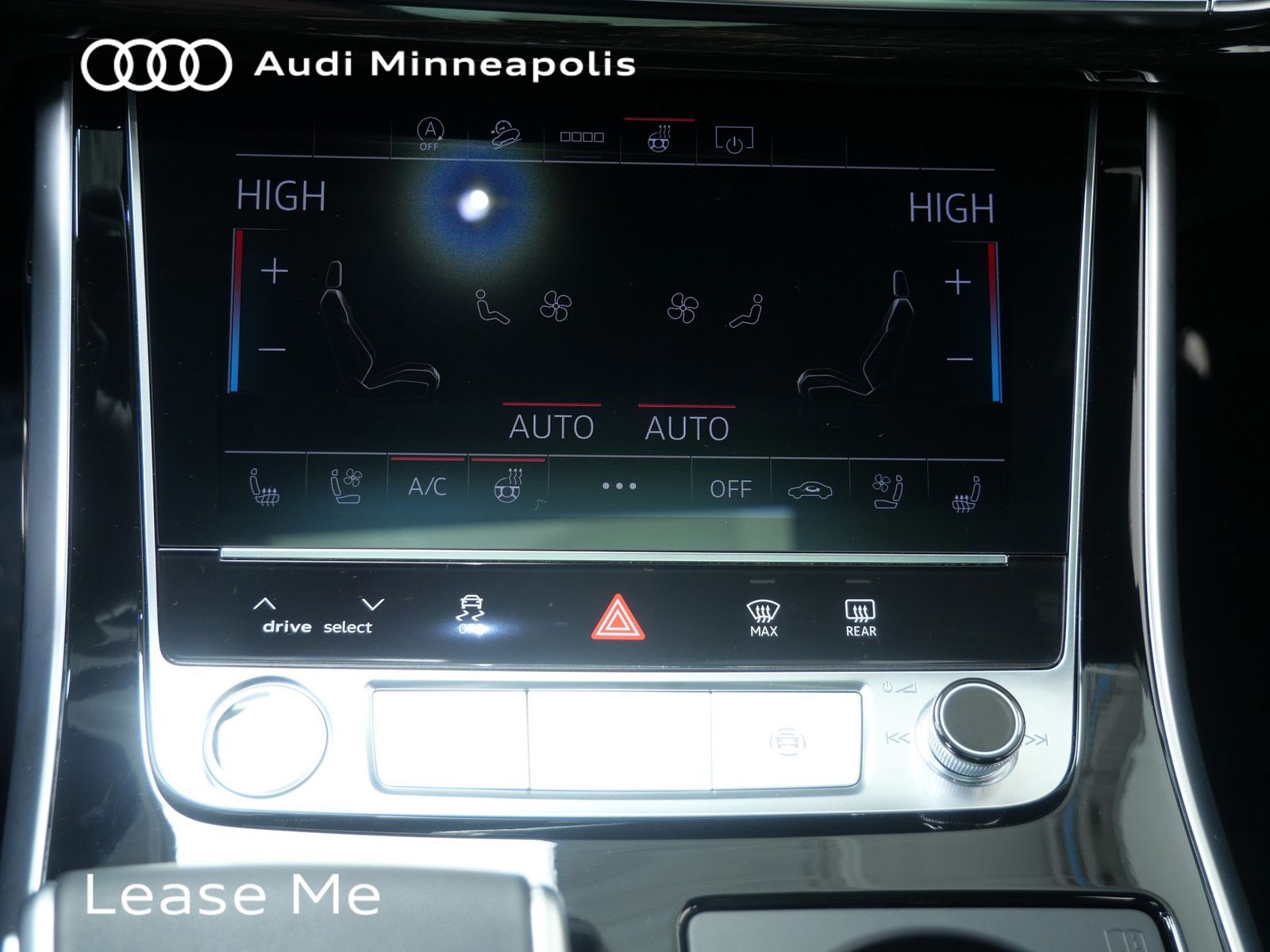 Thumbnail: 2026 Audi Q7 - 19