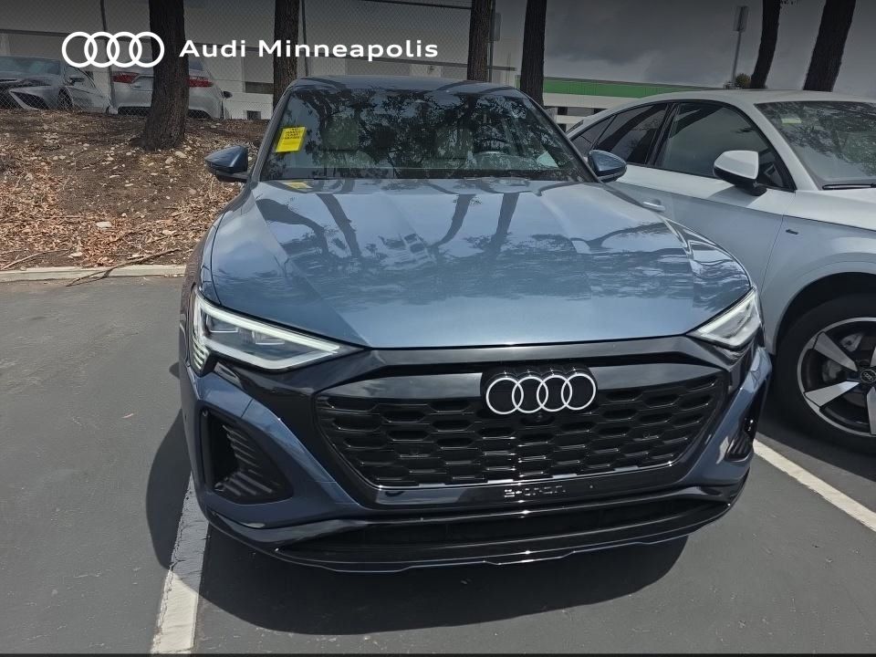 Thumbnail: 2024 Audi Q8 e-tron - 7