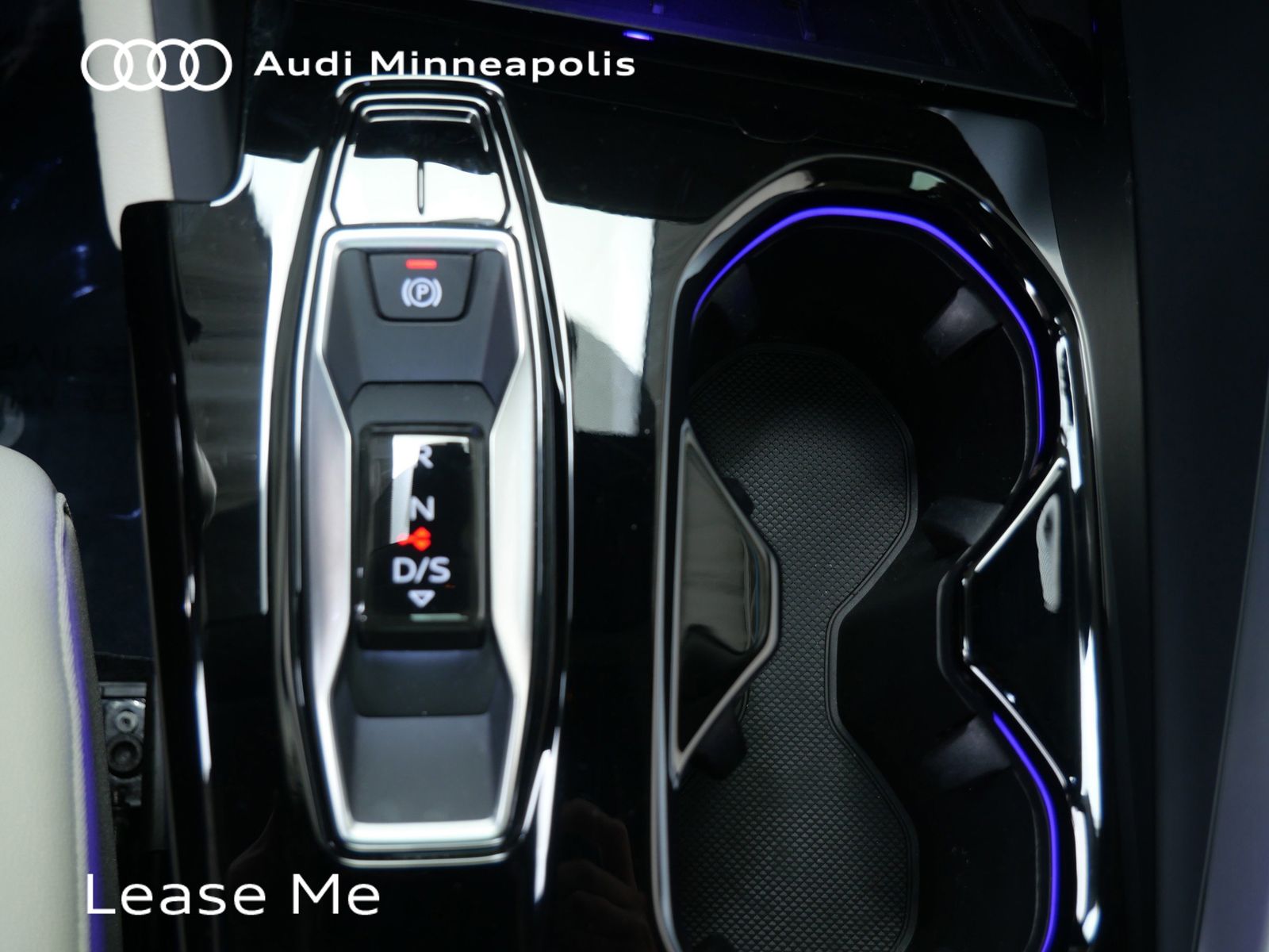 Thumbnail: 2025 Audi Q5 - 24