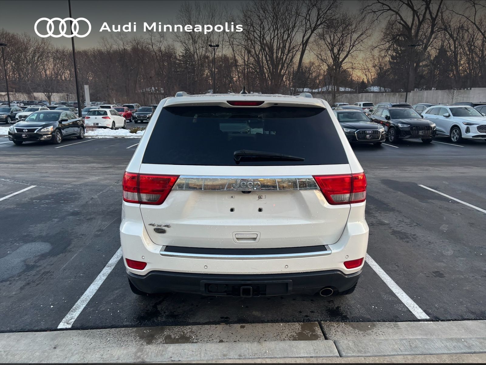 Thumbnail: 2011 Jeep Grand Cherokee - 22