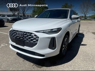 2025 Audi Q5 Premium quattro's photo