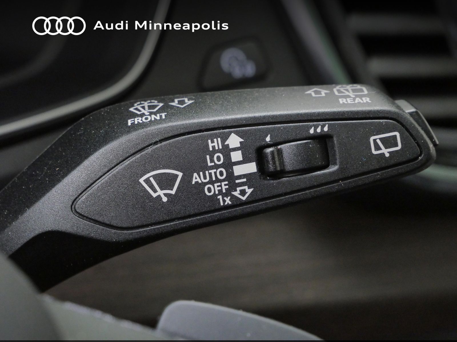 Thumbnail: 2023 Audi Q5 - 32