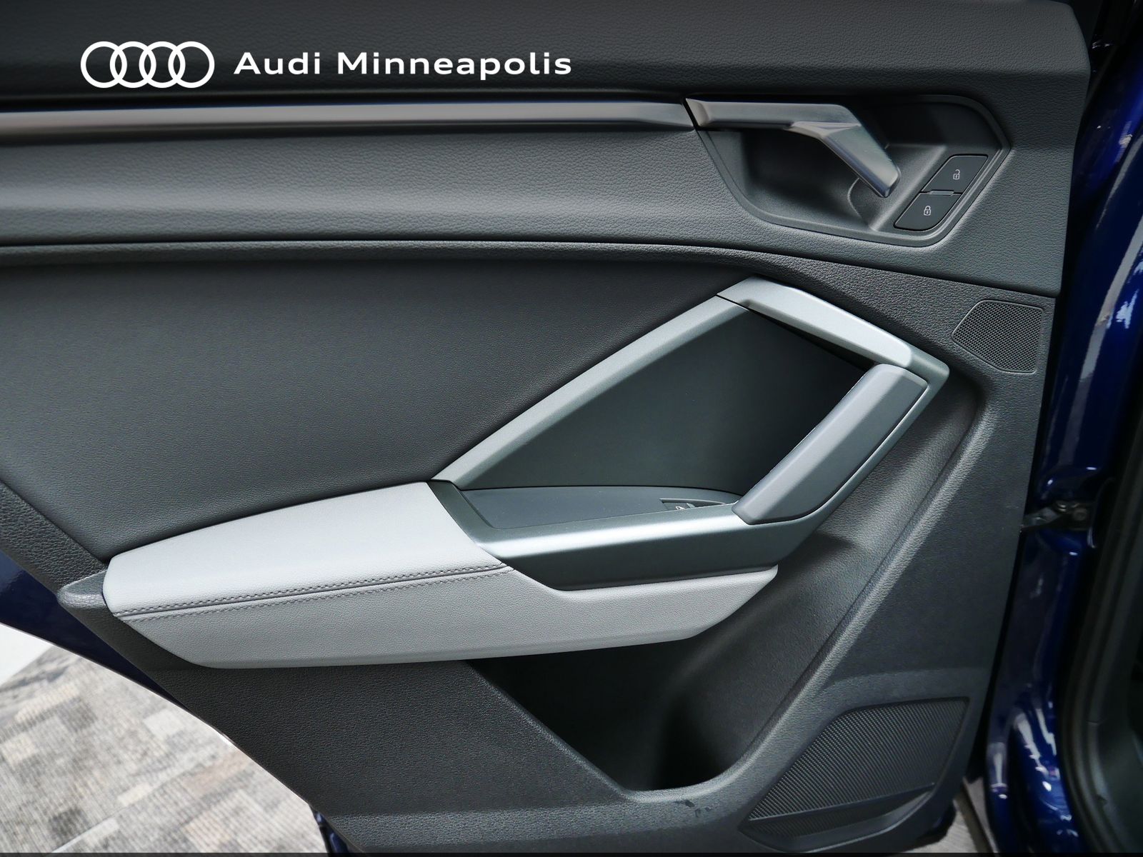 Thumbnail: 2025 Audi Q3 - 17