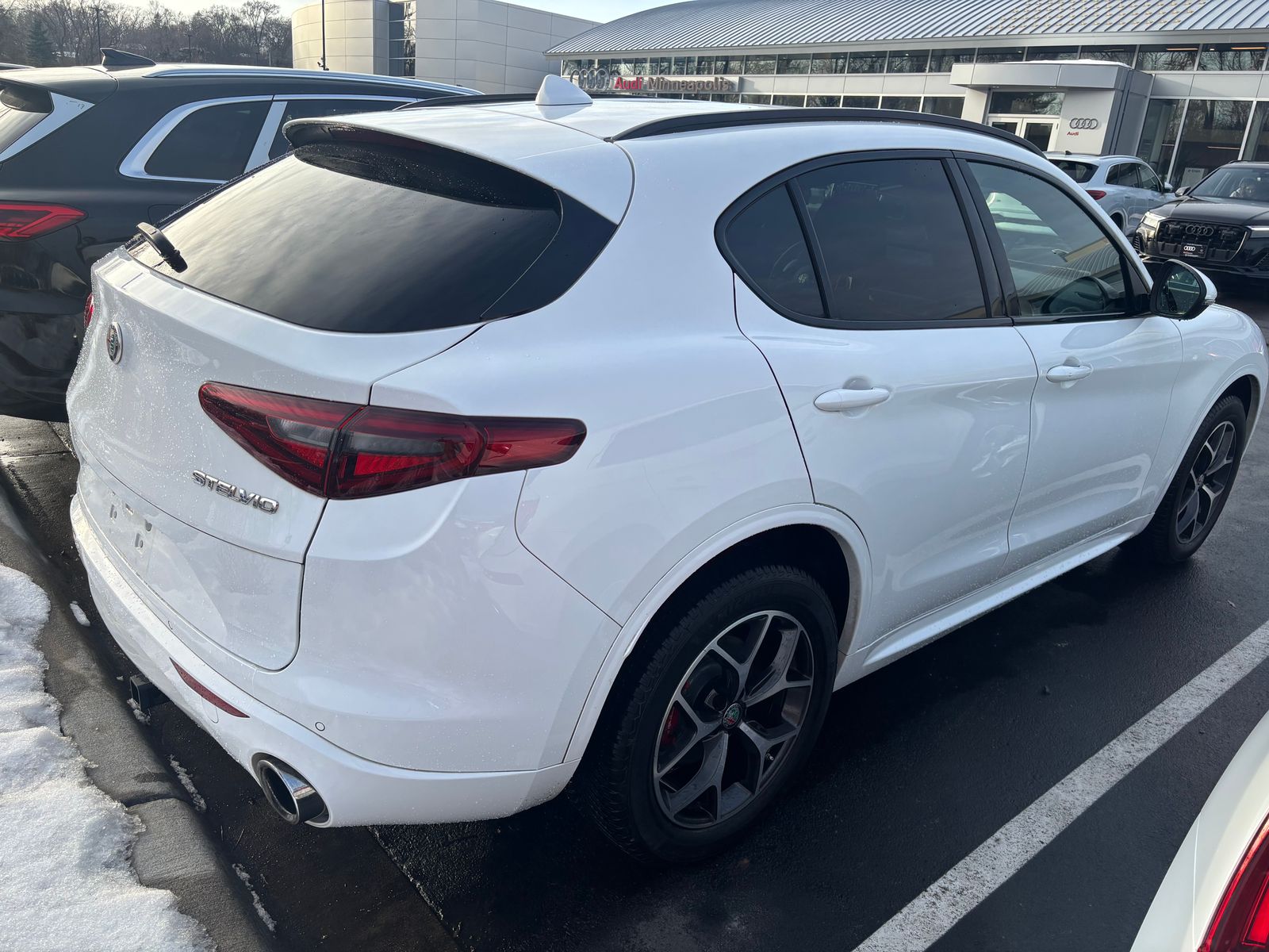 Thumbnail: 2020 Alfa Romeo Stelvio - 4