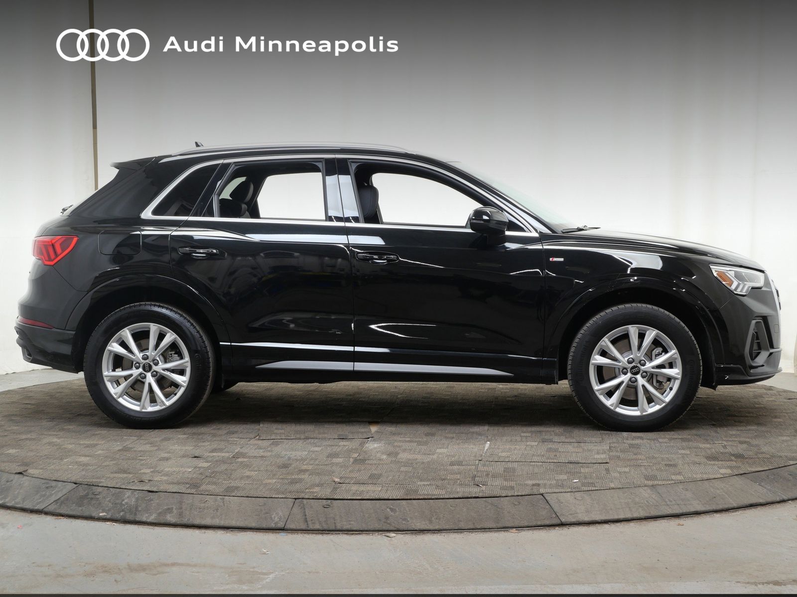 Thumbnail: 2025 Audi Q3 - 10