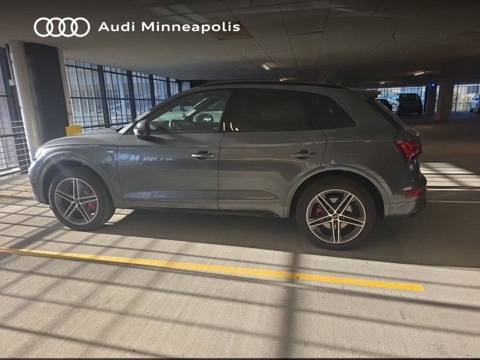 Thumbnail: 2025 Audi Q5 - 3