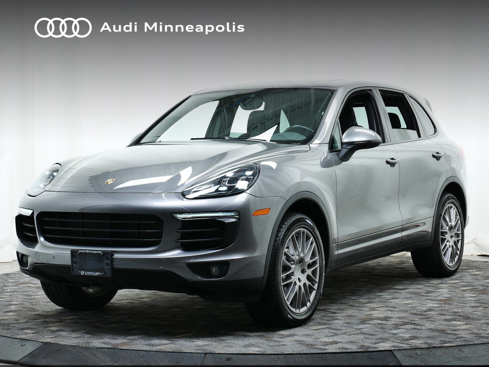 2016 Porsche Cayenne S -
                  Golden Valley, MN