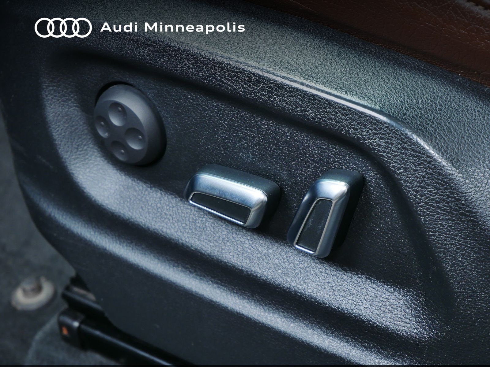 Thumbnail: 2014 Audi Q5 - 12