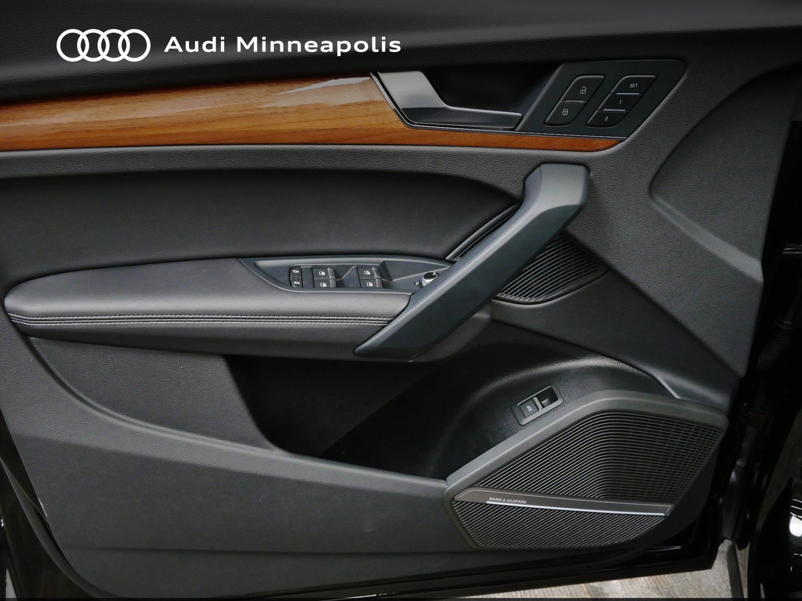 Thumbnail: 2023 Audi Q5 - 13