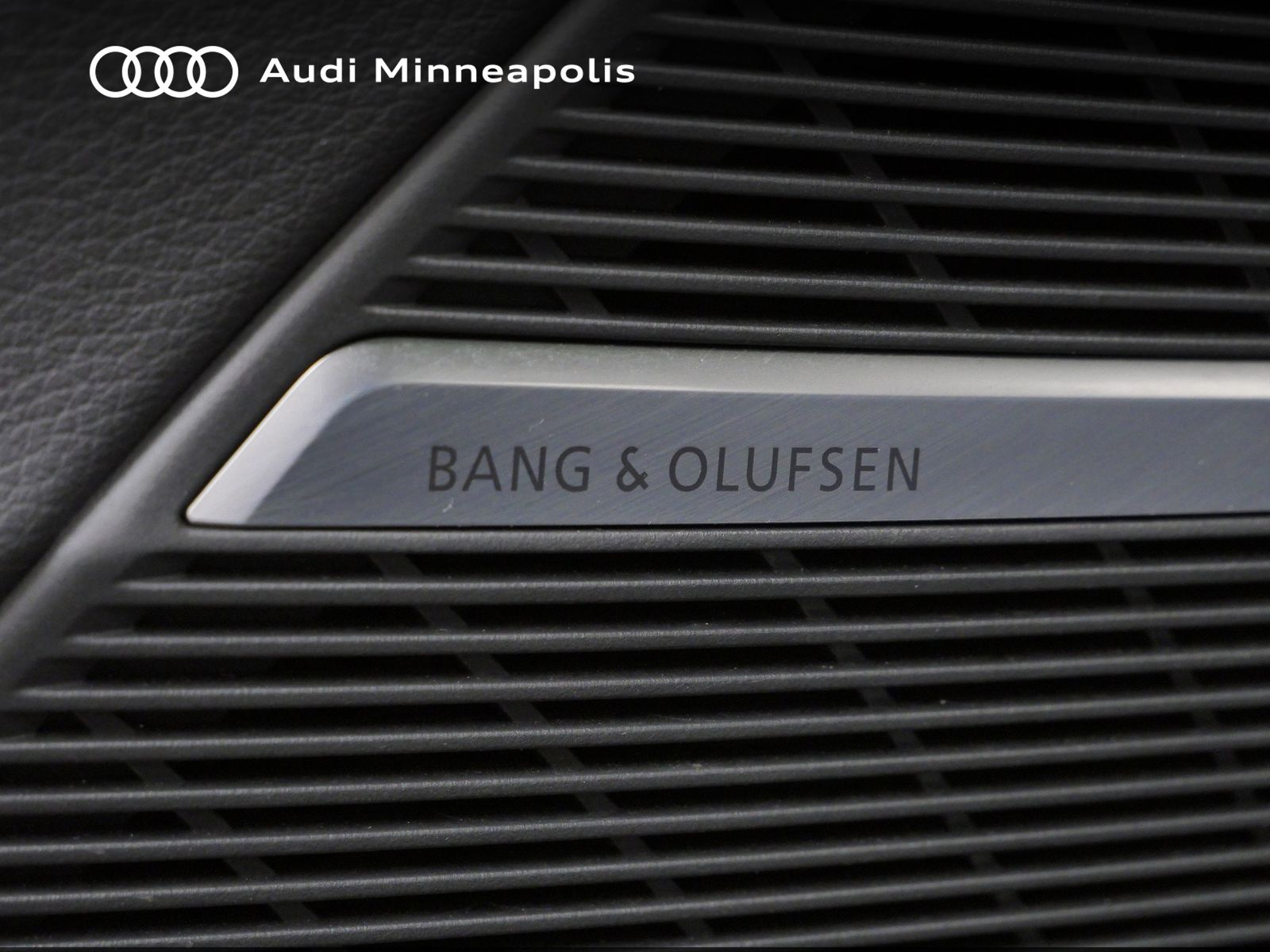 Thumbnail: 2023 Audi Q8 - 20