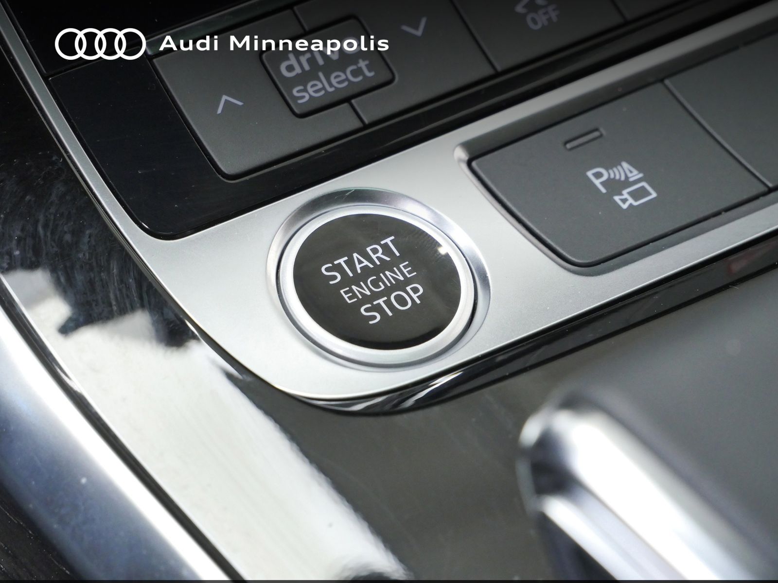 Thumbnail: 2023 Audi Q7 - 28