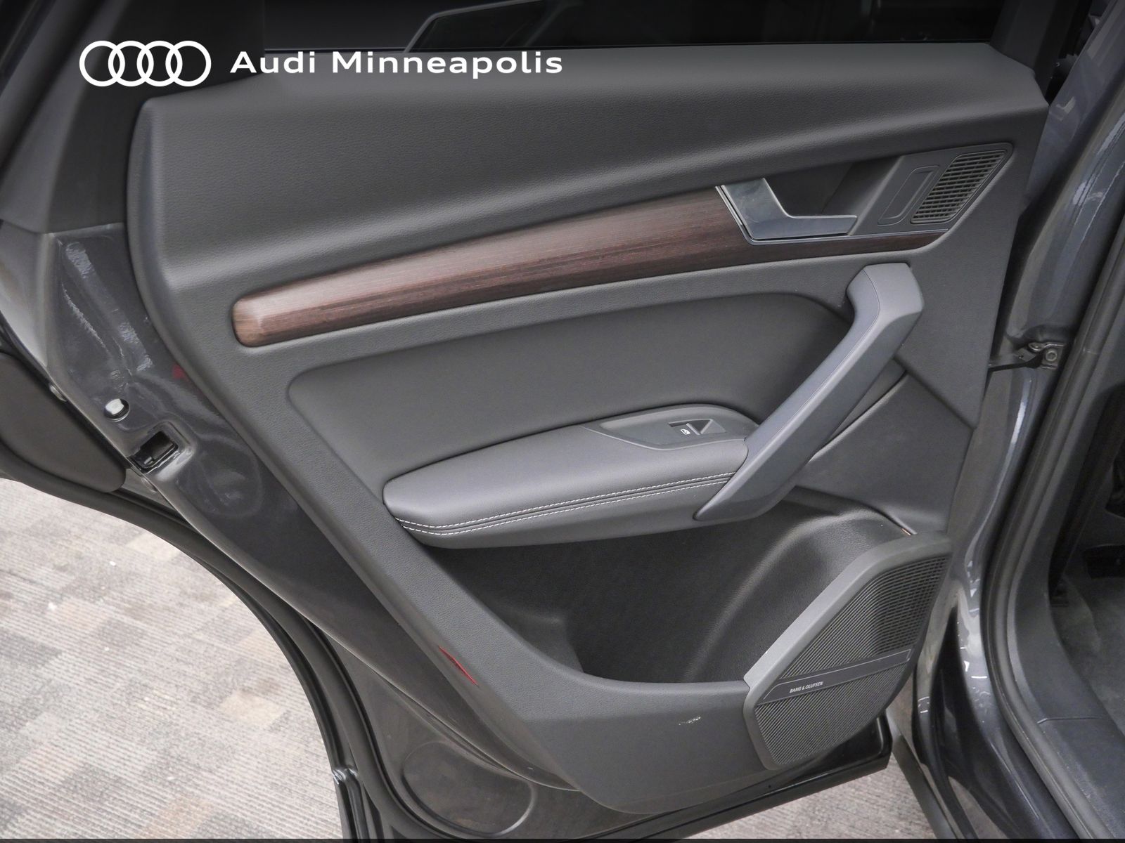 Thumbnail: 2025 Audi Q5 - 14