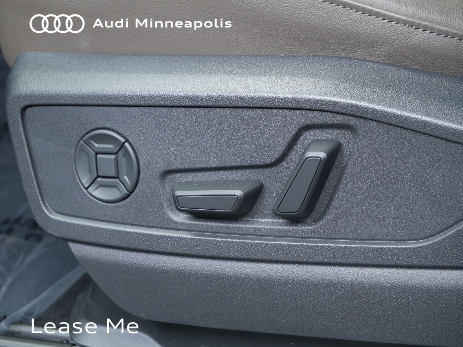 Thumbnail: 2025 Audi Q5 - 13