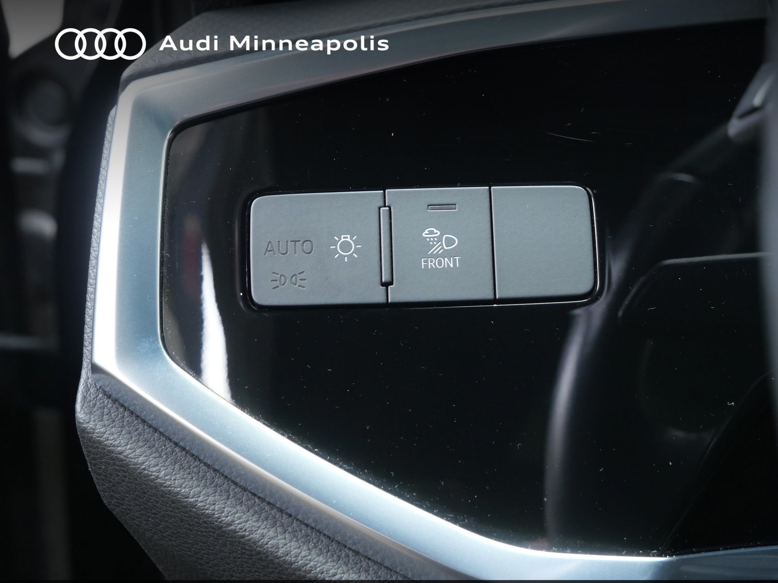 Thumbnail: 2023 Audi Q3 - 19