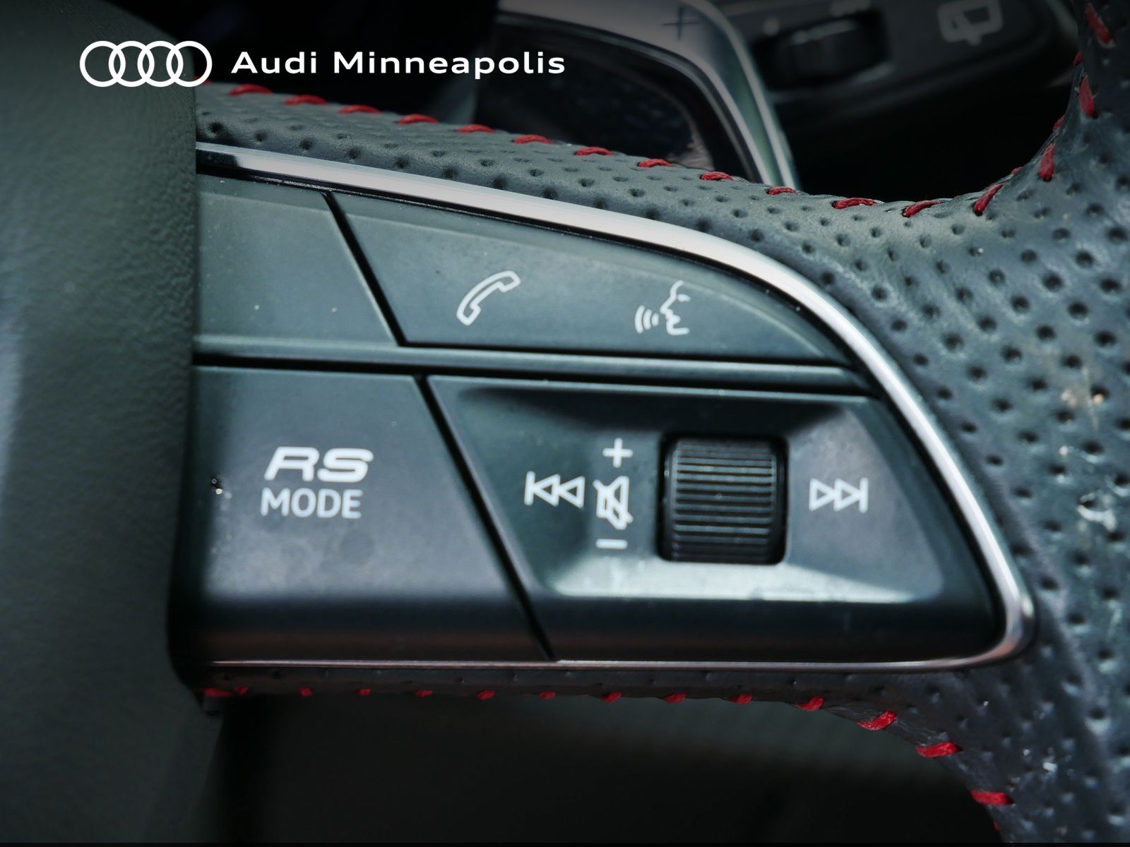 Thumbnail: 2020 Audi RS Q8 - 23