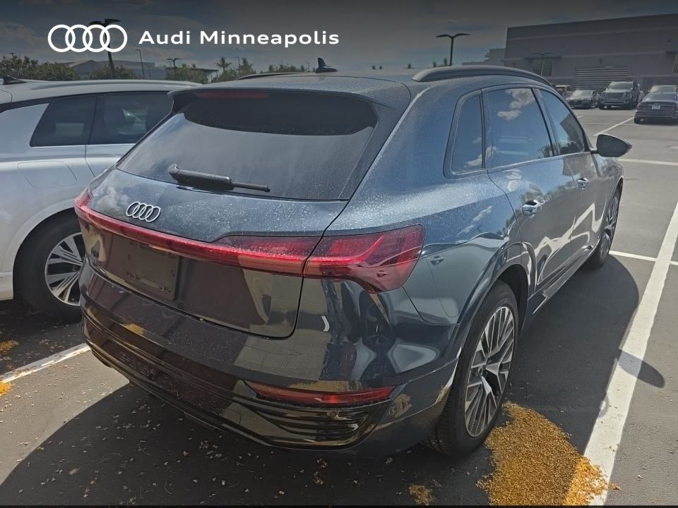 Thumbnail: 2024 Audi Q8 e-tron - 16