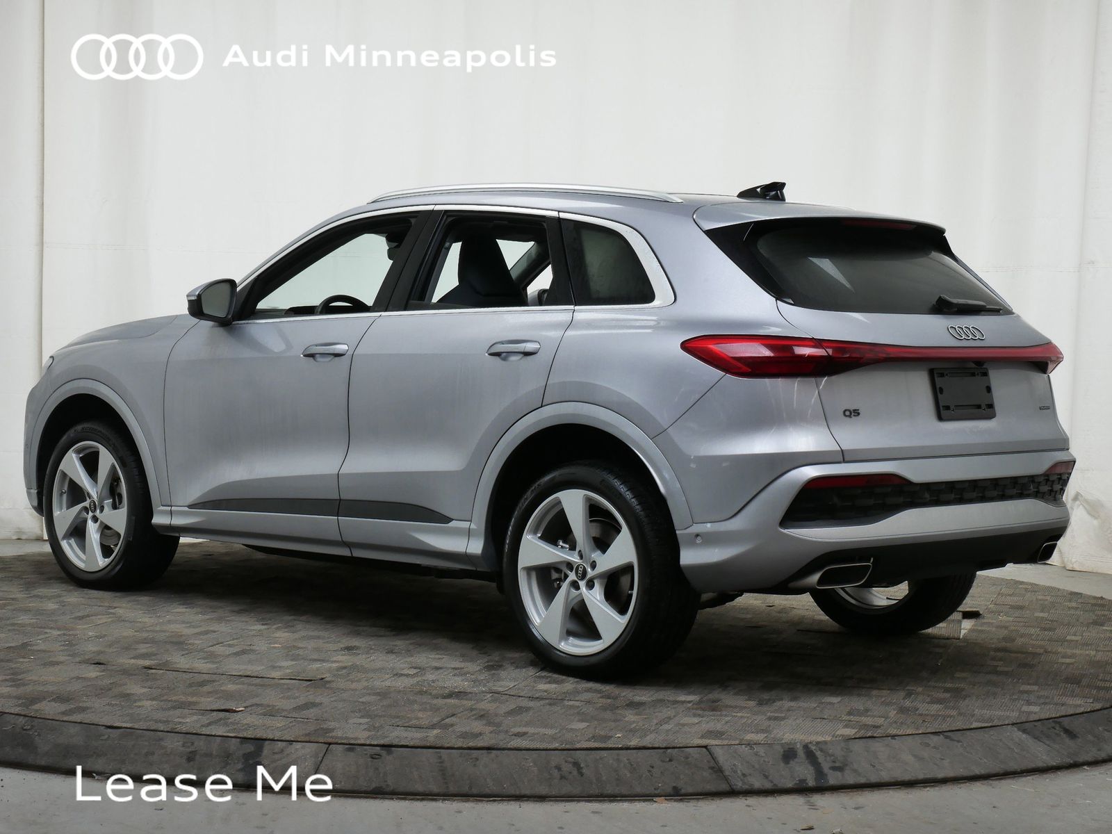 Thumbnail: 2025 Audi Q5 - 4