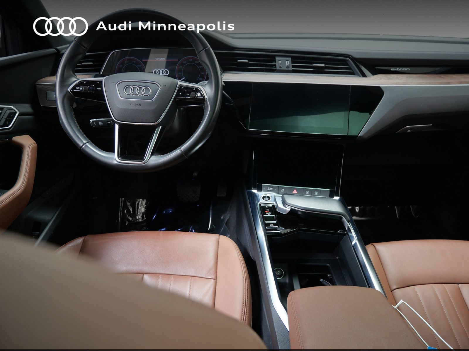 Thumbnail: 2022 Audi e-tron S - 18