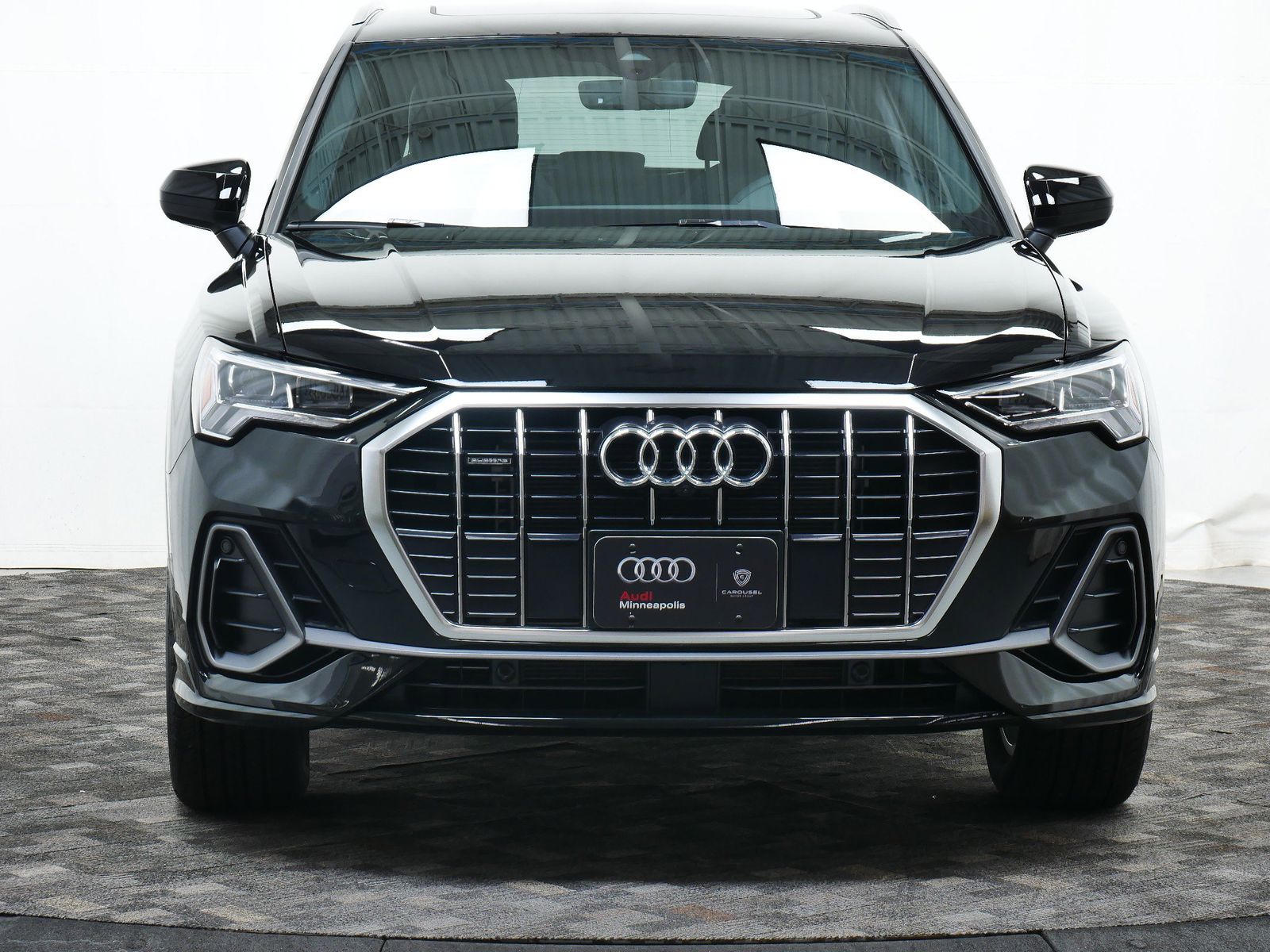 Thumbnail: 2025 Audi Q3 - 9