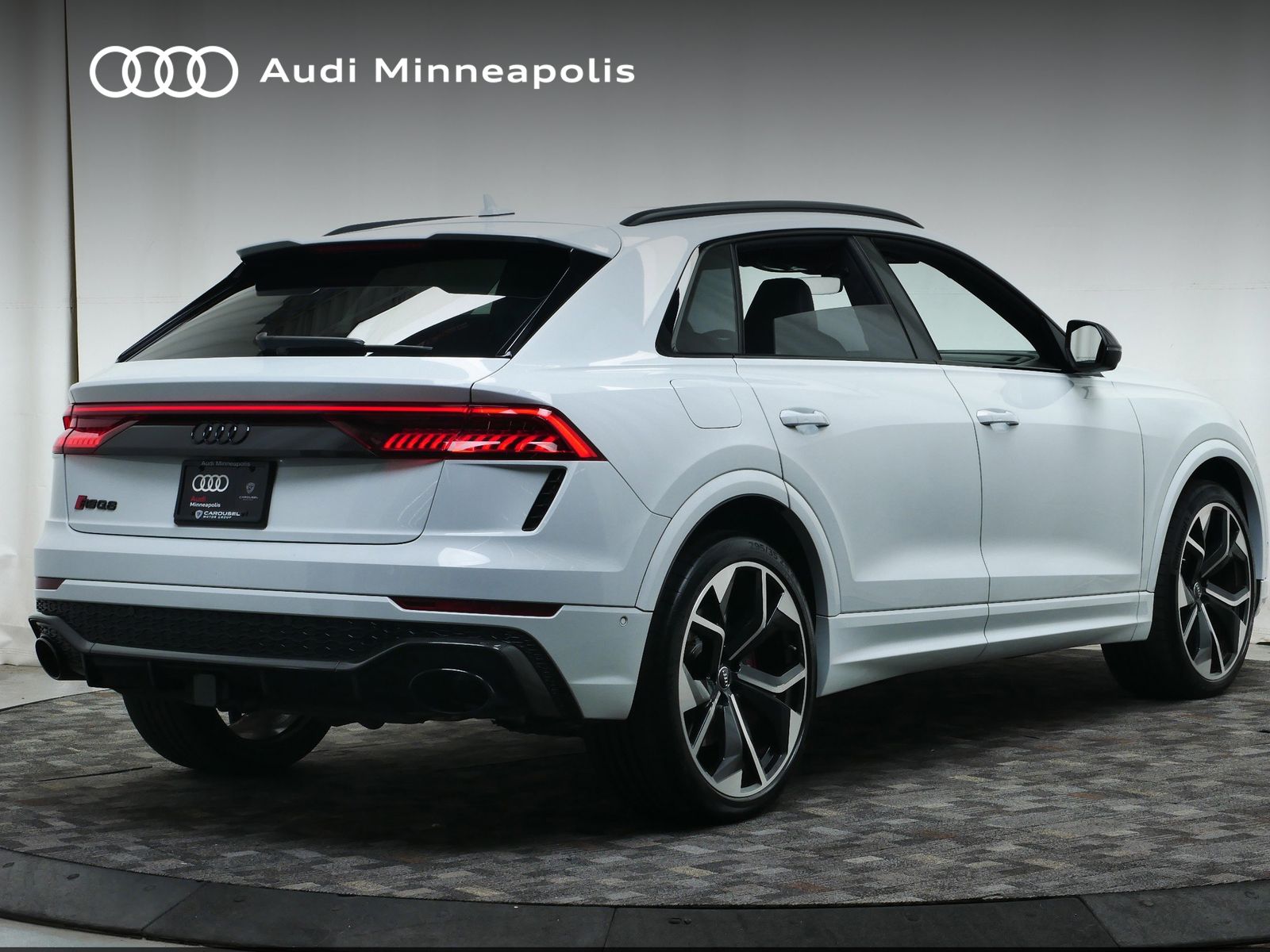 Thumbnail: 2020 Audi RS Q8 - 6
