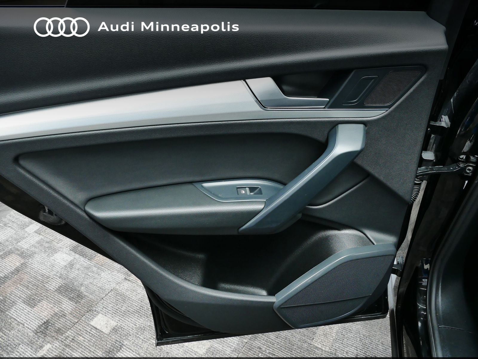 Thumbnail: 2025 Audi Q5 - 16