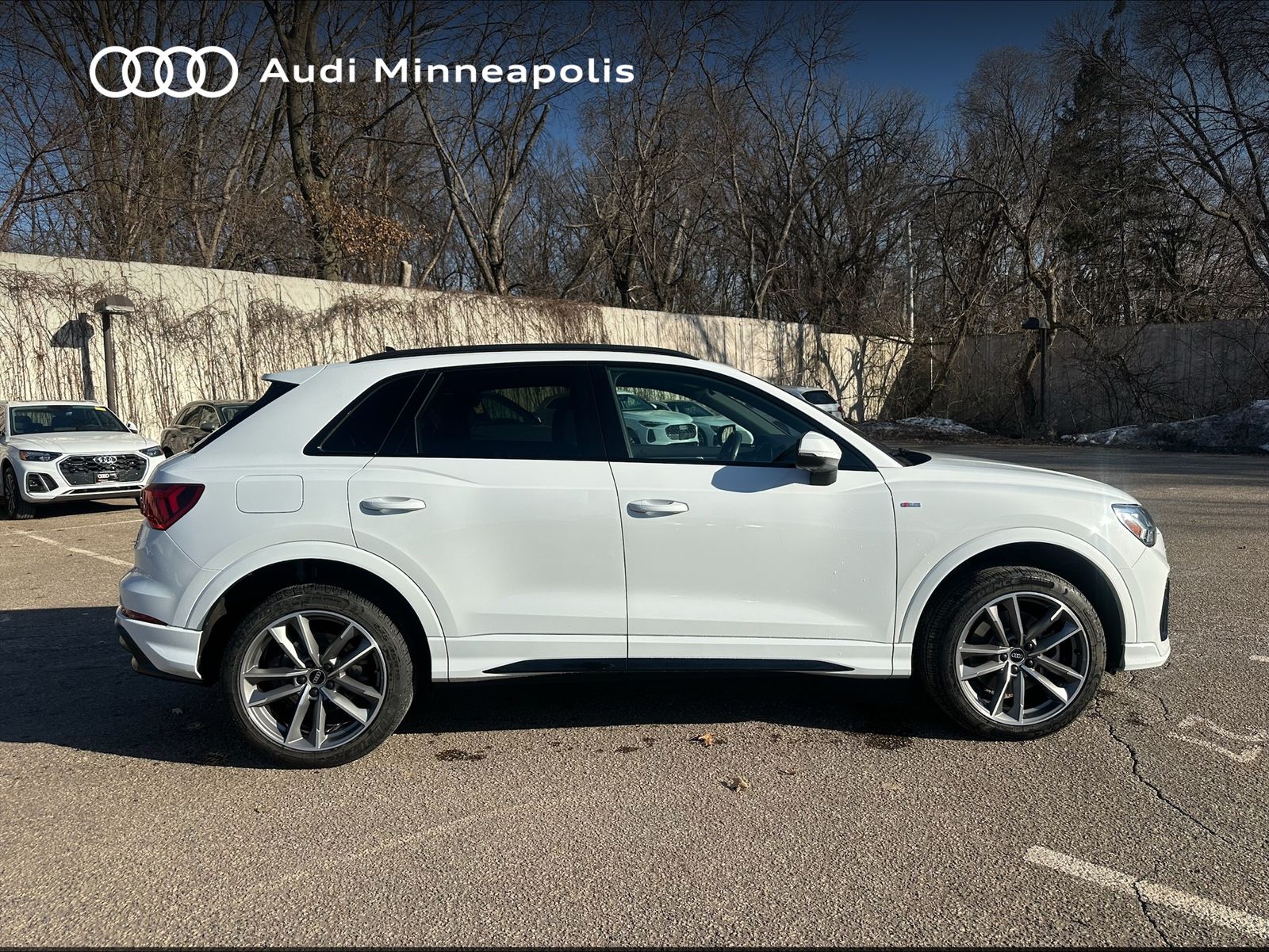 Thumbnail: 2022 Audi Q3 - 4