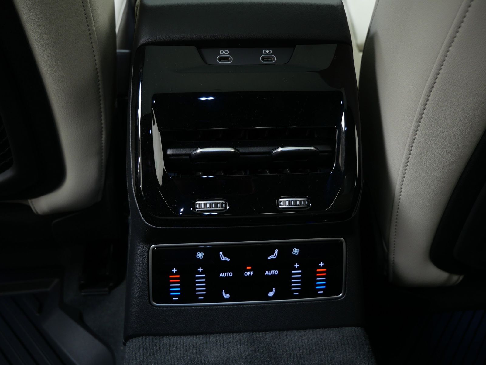 Thumbnail: 2026 Audi A6 - 14