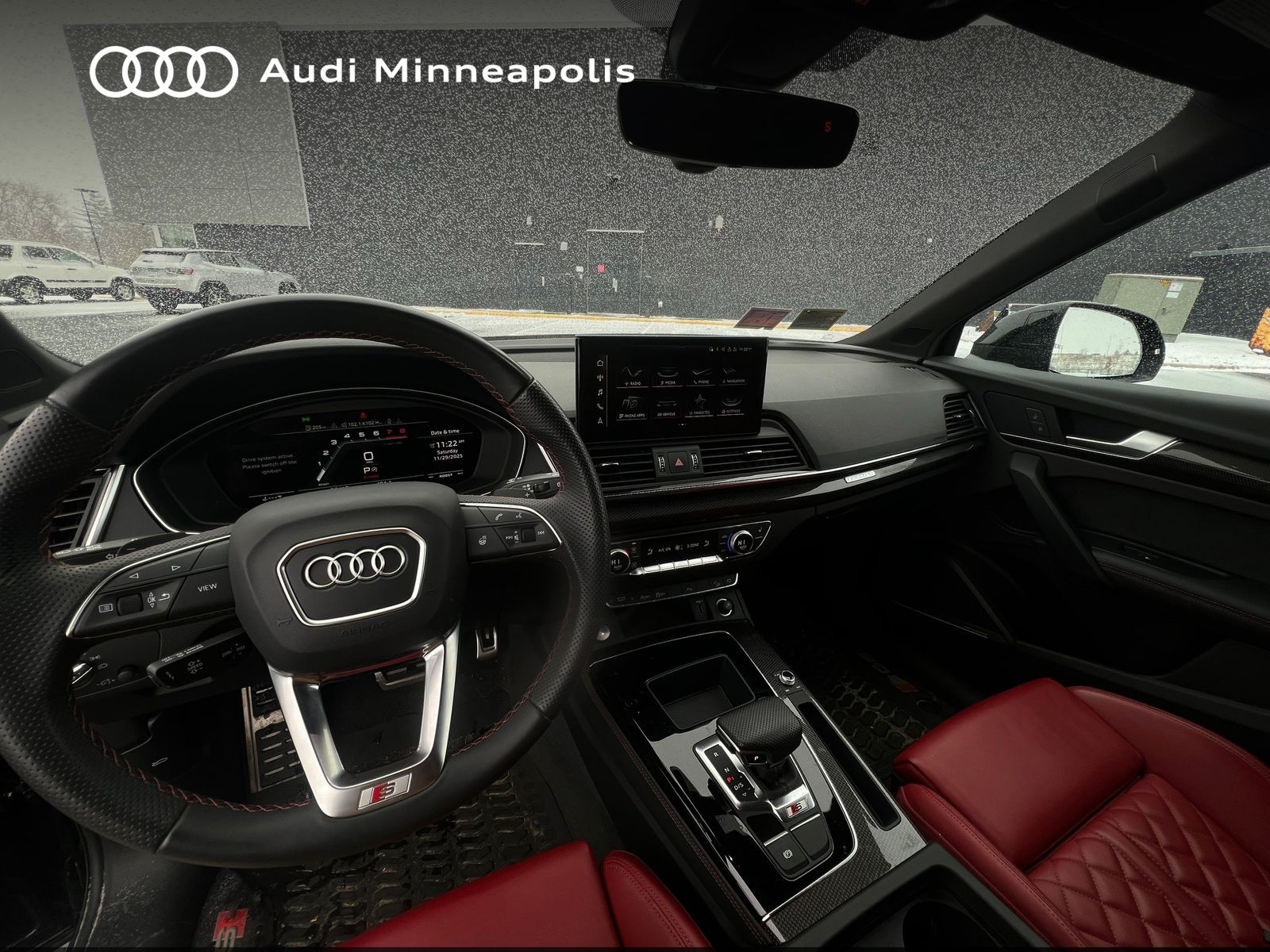 Thumbnail: 2023 Audi SQ5 - 11