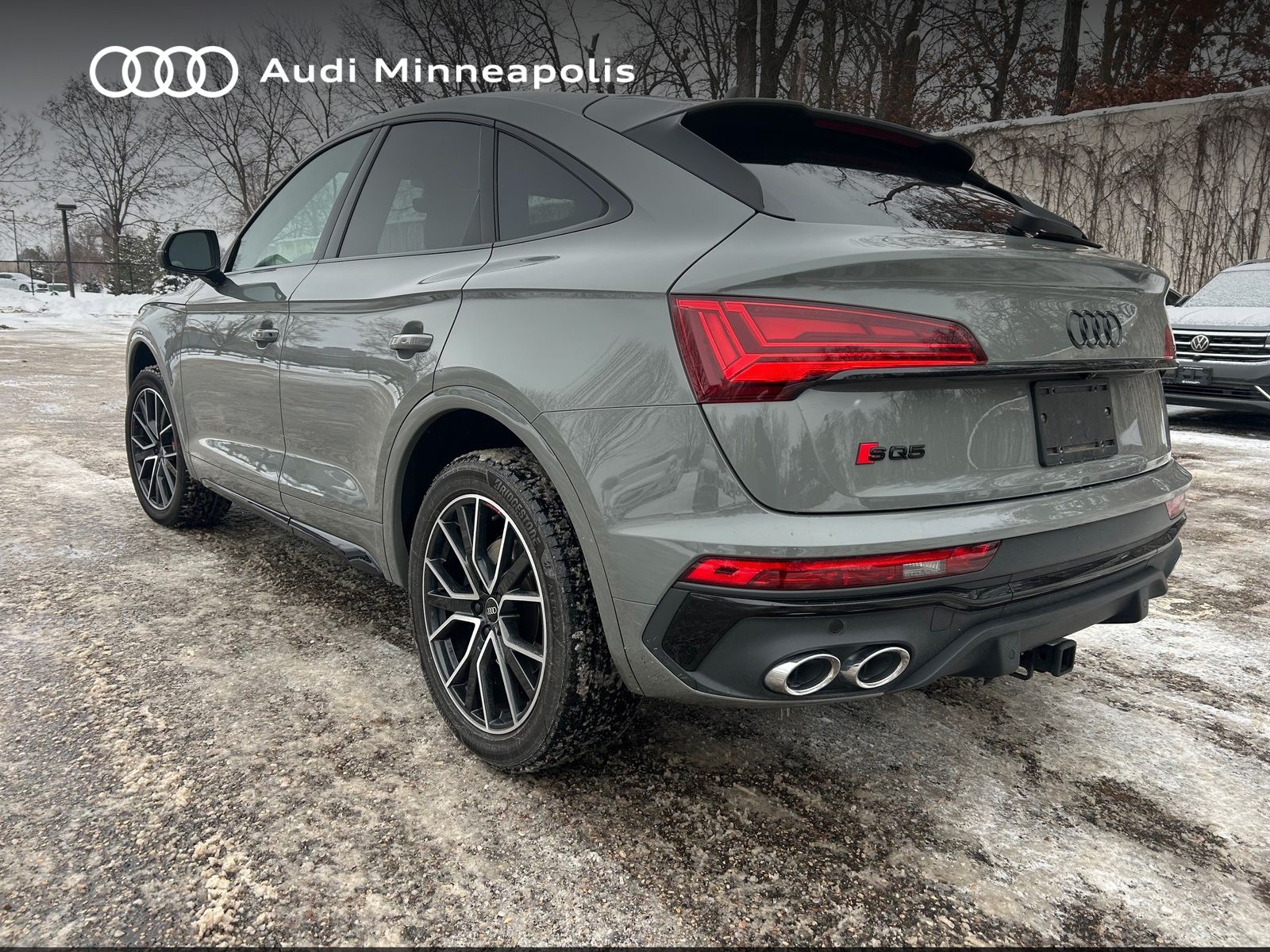 Thumbnail: 2022 Audi SQ5 - 11