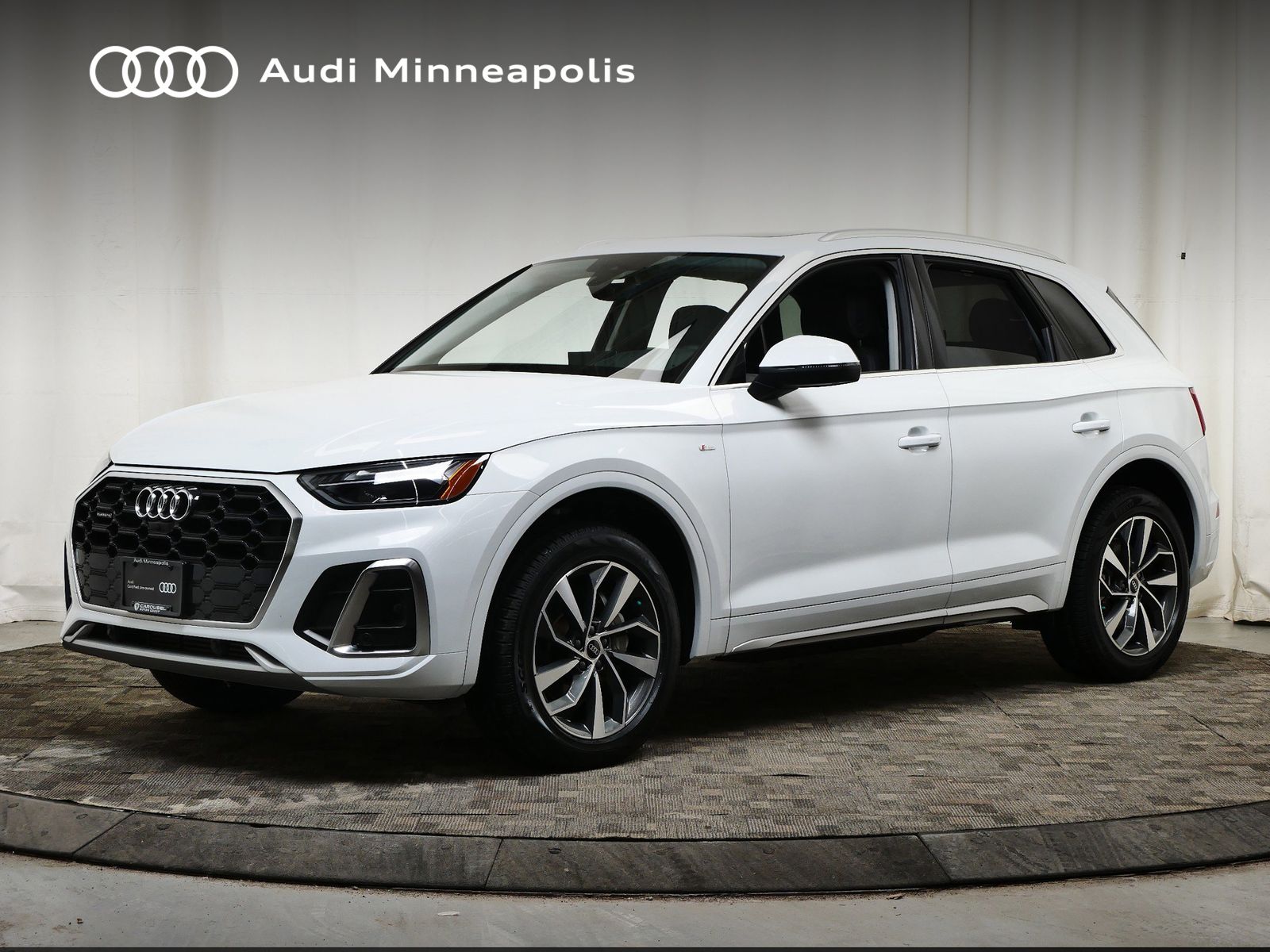 Thumbnail: 2023 Audi Q5 - 1
