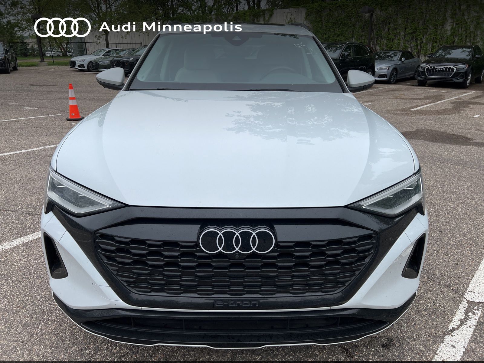 Thumbnail: 2024 Audi Q8 e-tron - 2
