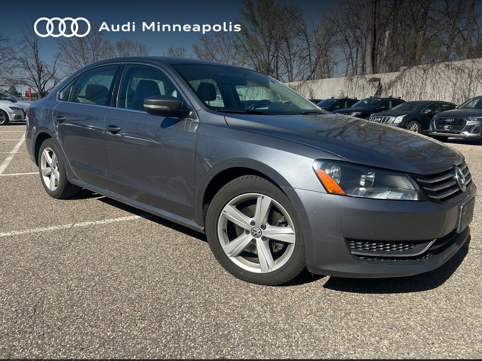 2013 Volkswagen Passat SE -
                  Golden Valley, MN