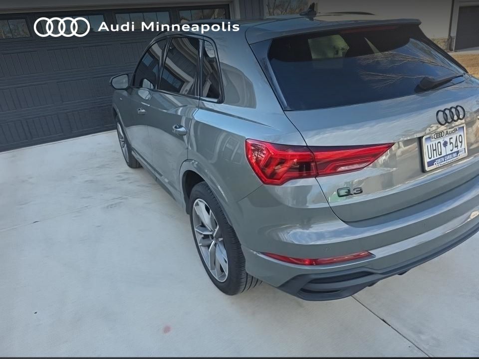 Thumbnail: 2023 Audi Q3 - 4