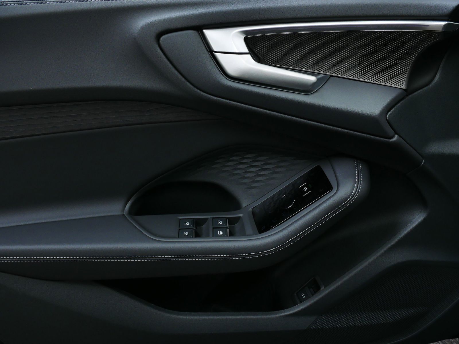 Thumbnail: 2025 Audi A5 - 10