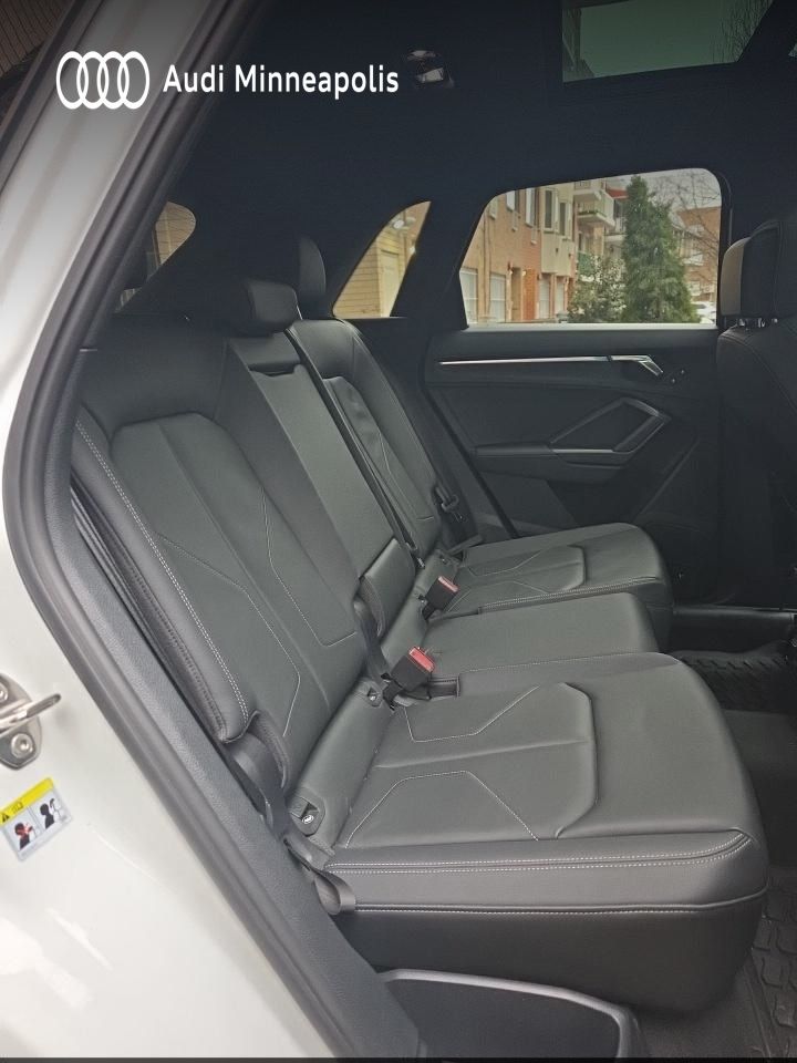 Thumbnail: 2023 Audi Q3 - 14