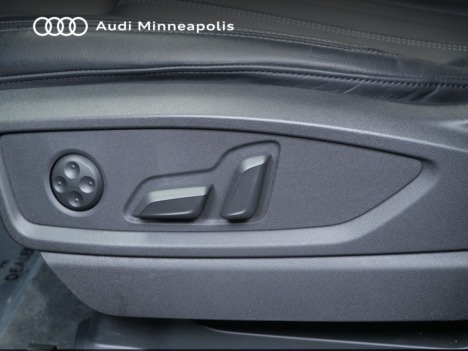 Thumbnail: 2023 Audi Q5 - 14