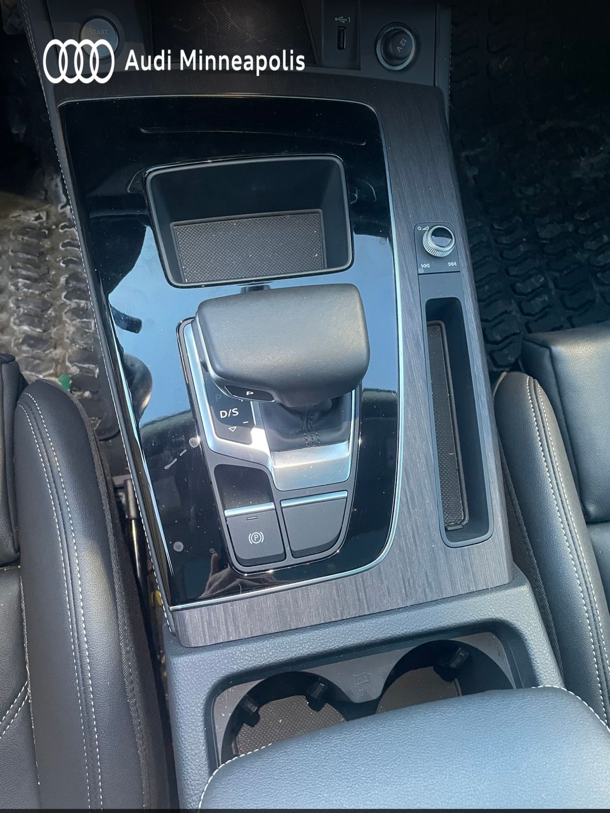 Thumbnail: 2023 Audi Q5 - 17