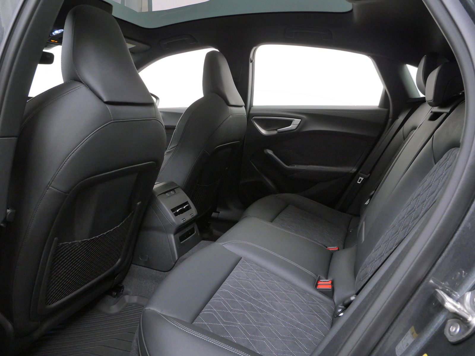 Thumbnail: 2026 Audi S5 - 13