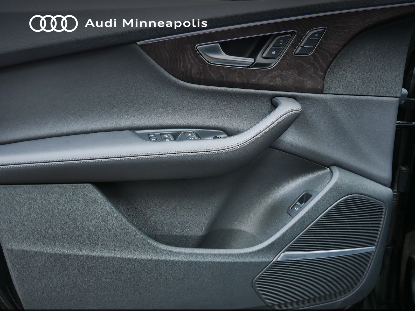 Thumbnail: 2023 Audi Q7 - 13