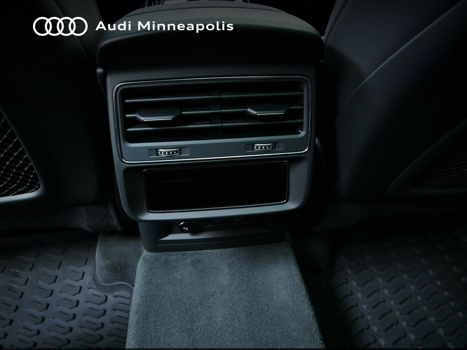 Thumbnail: 2025 Audi Q7 - 18