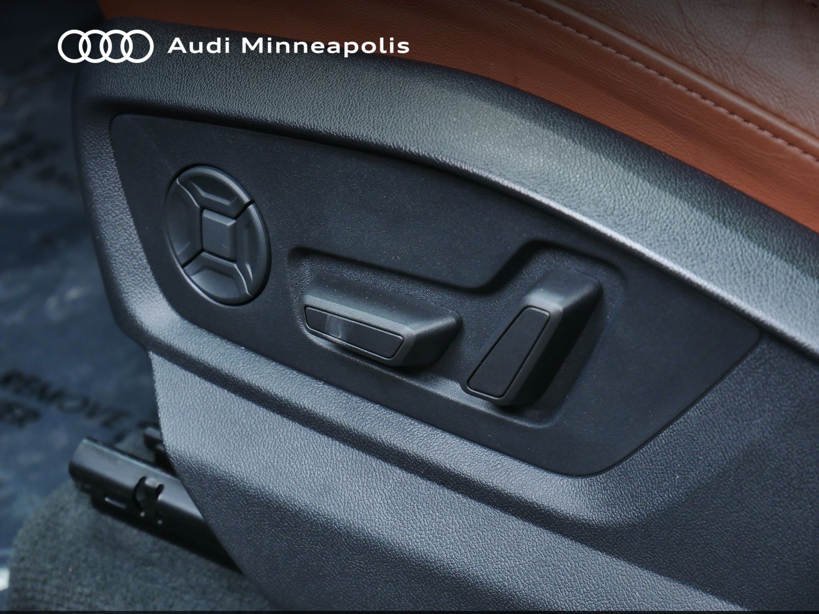 Thumbnail: 2023 Audi Q7 - 13