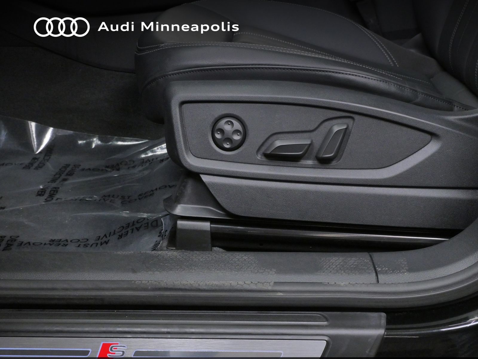 Thumbnail: 2023 Audi Q5 - 14