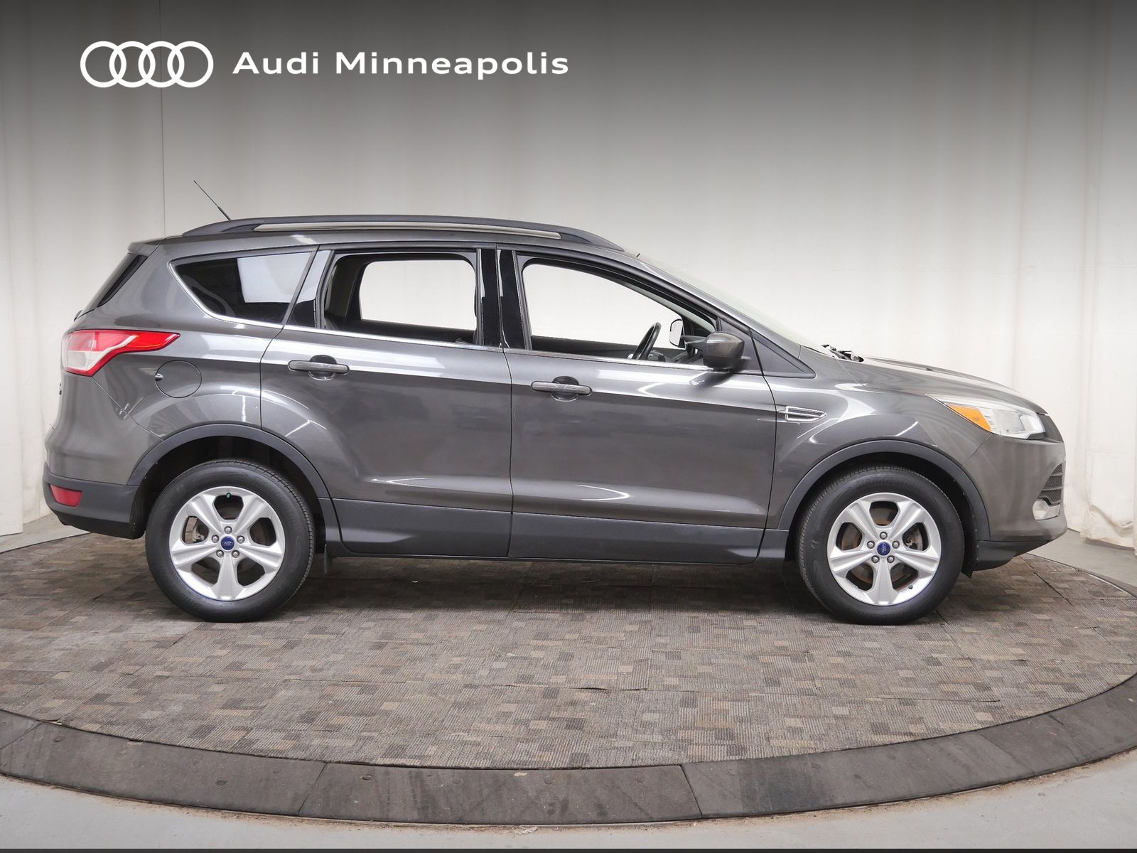 Thumbnail: 2016 Ford Escape - 9