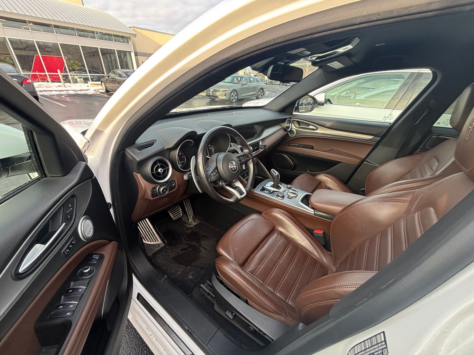 Thumbnail: 2020 Alfa Romeo Stelvio - 2