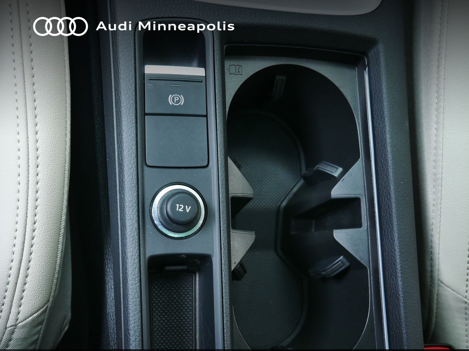 Thumbnail: 2025 Audi Q3 - 26