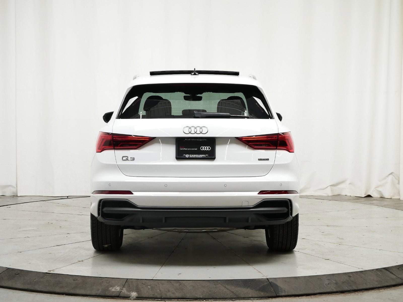 Thumbnail: 2023 Audi Q3 - 7